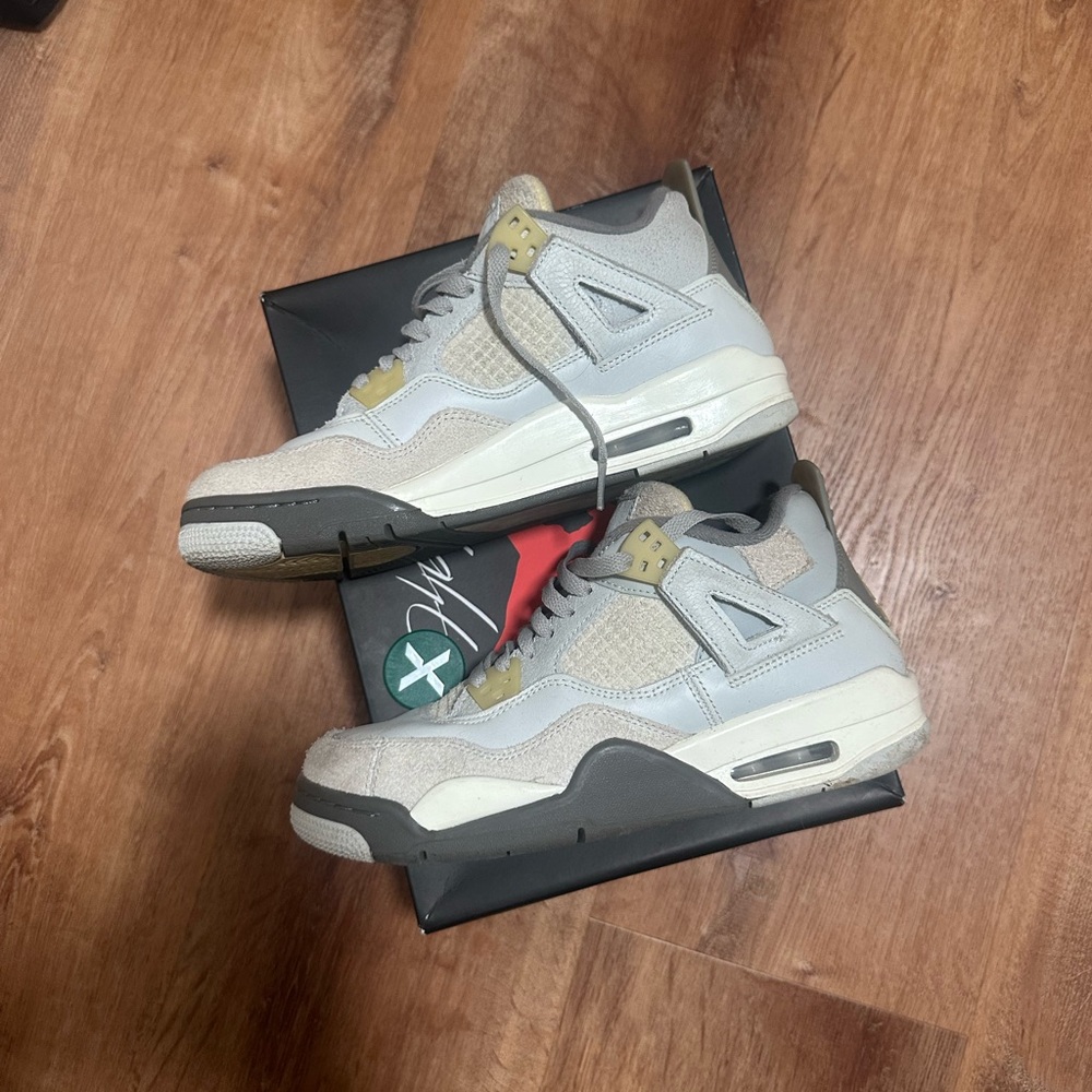 Jordan Men's Neutral Grey and Off-White Retro Sneakers
